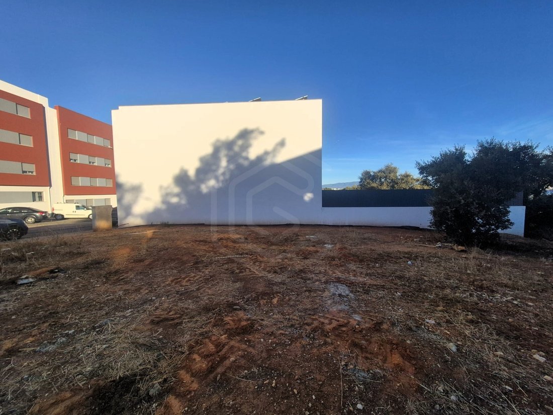 Terreno a Faro (Se e Sao Pedro), Algarve, Portogallo 4 - 19161347