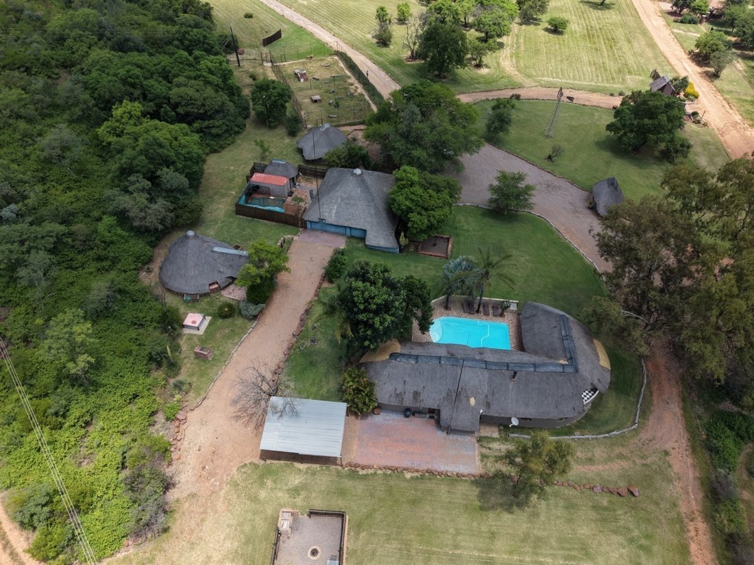 Farm Ranch in Bela-Bela, Limpopo, South Africa 2 - 19161741
