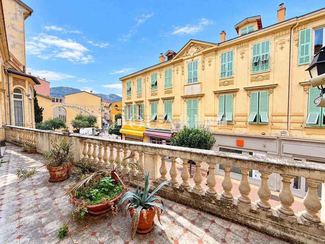 Appartamento a Mentone, Provenza-Alpi-Costa Azzurra, Francia 3 - 17055496