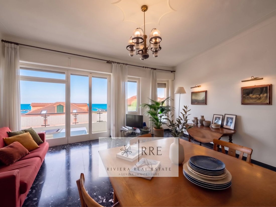 Apartment in Porto Maurizio, Imperia, Liguria 3 - 19165560
