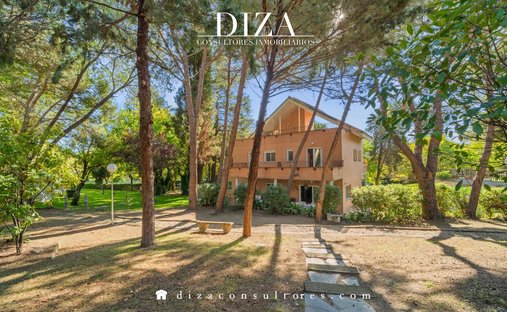 Villa à Villanueva del Pardillo, Communauté de Madrid, Espagne 1