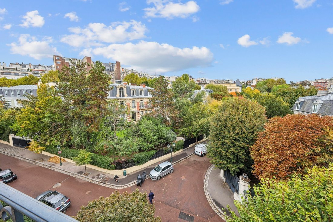 Apartment in Bois de Boulogne, Paris 16e Arrondissement, Paris 4 - 19166015
