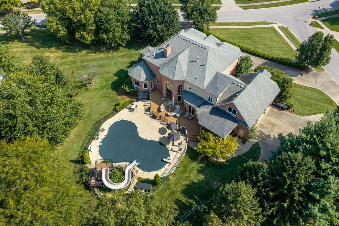 Casa en Watterson Park, Kentucky, Estados Unidos 4 - 19159924