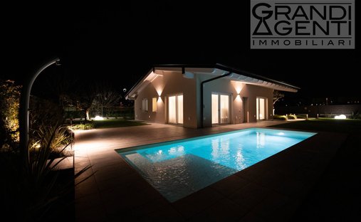 Villa in Entroterra, Desenzano del Garda, Lombardei 1