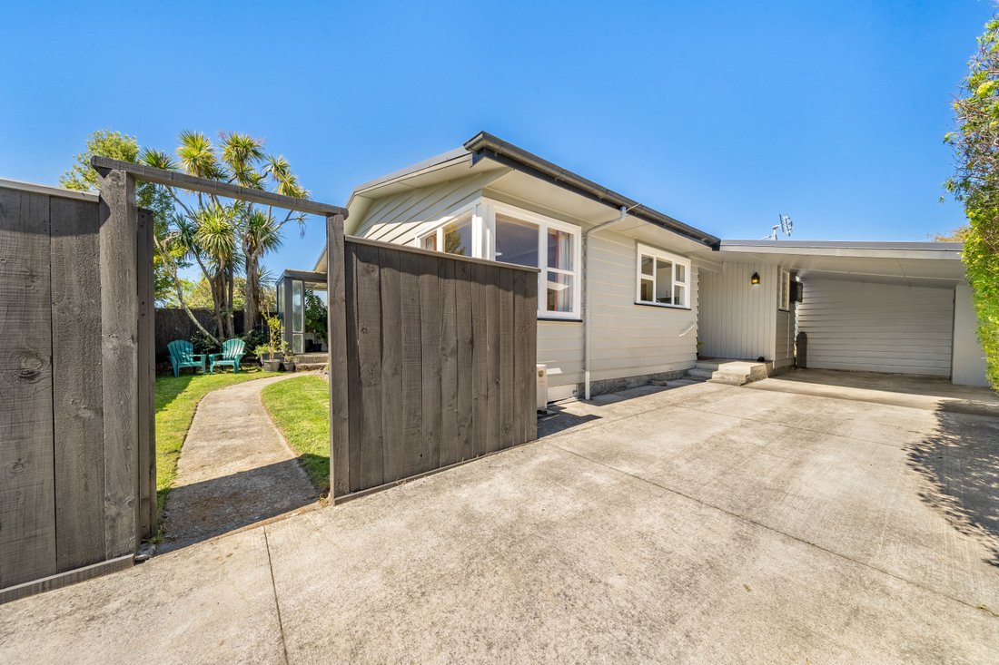 Upper Hutt, Wellington, New Zealand 3 - 19166005