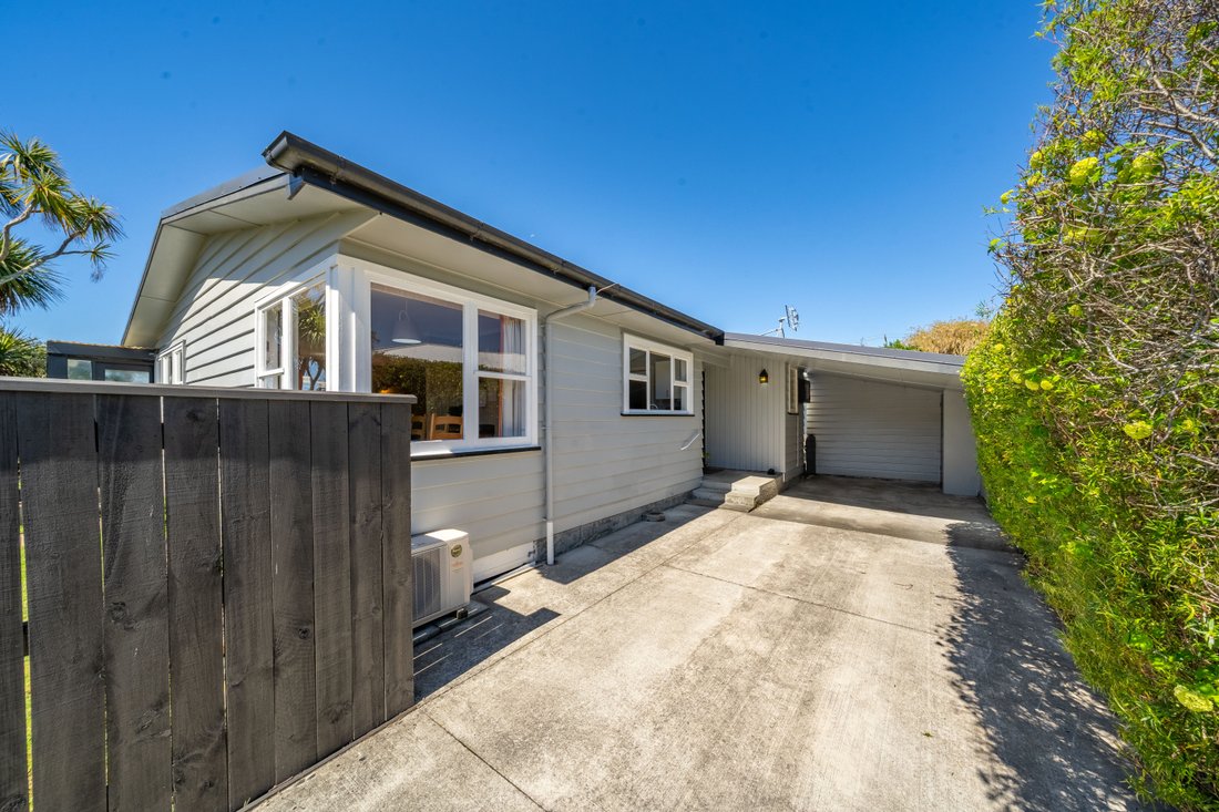 Upper Hutt, Wellington, New Zealand 1 - 19166005