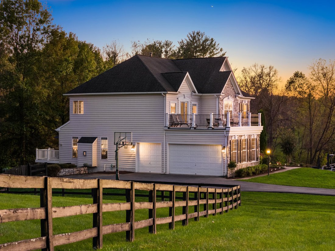 House in Hamilton, Virginia, United States 3 - 19164705