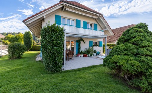 House in Schönenwerd, Canton of Solothurn, Switzerland 1