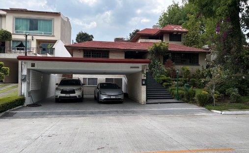 House in Naucalpan de Juárez, State of Mexico, Mexico 1