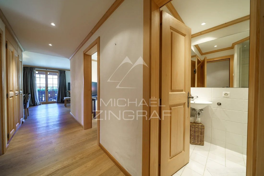 Appartamento a Gstaad, Saanen, Cantone di Berna 4 - 19160385