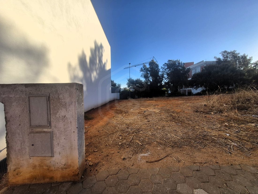 Terreno a Faro (Se e Sao Pedro), Algarve, Portogallo 5 - 19161347
