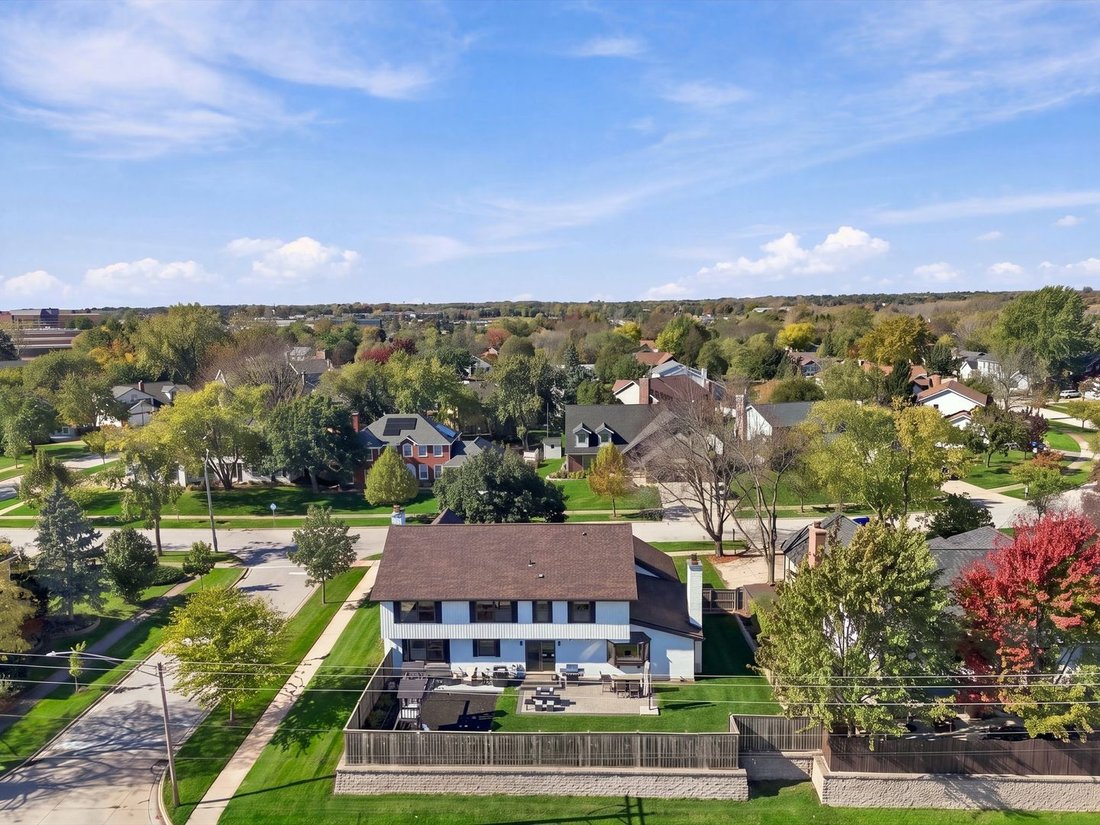 House in Palatine, Illinois, United States 4 - 19163641
