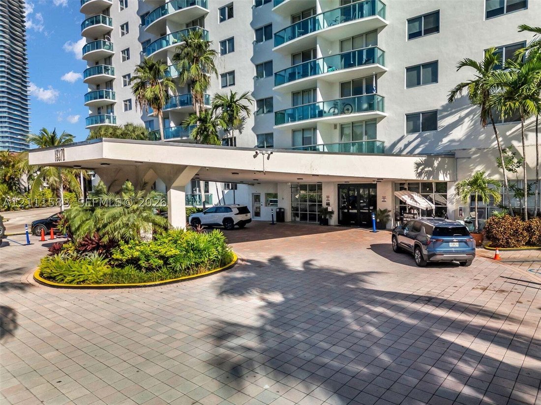 Condominio en Golden Beach, Florida, Estados Unidos 2 - 19163456