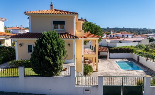 Villa à Santa Maria, Sao Pedro e Sobral da Lagoa, Leiria, Portugal 1