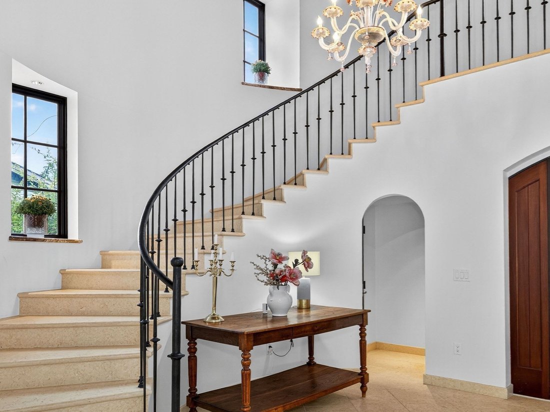 House in Winchester, Massachusetts, United States 5 - 19159913