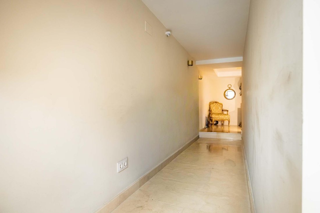 Apartment in Casco Antiguo, Seville, Spain 2 - 19163000