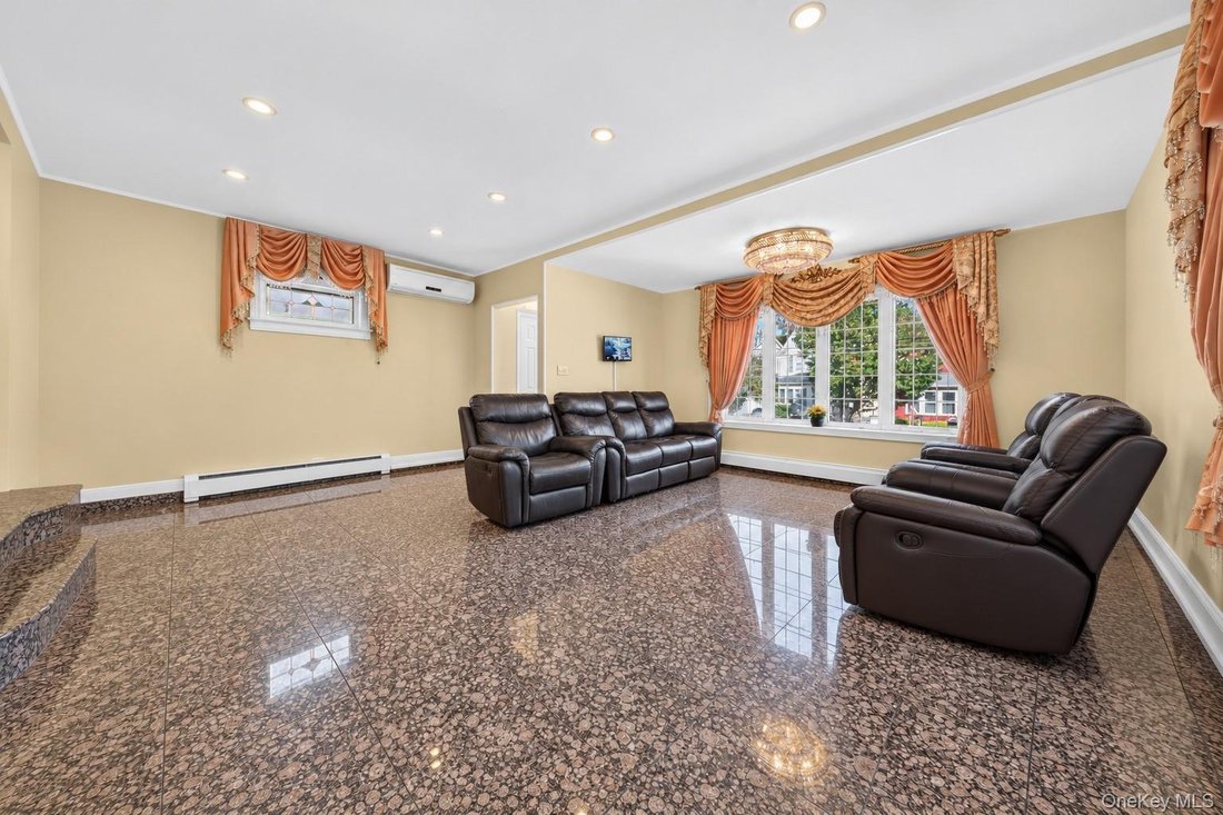 House in New York, New York, United States 4 - 19140056