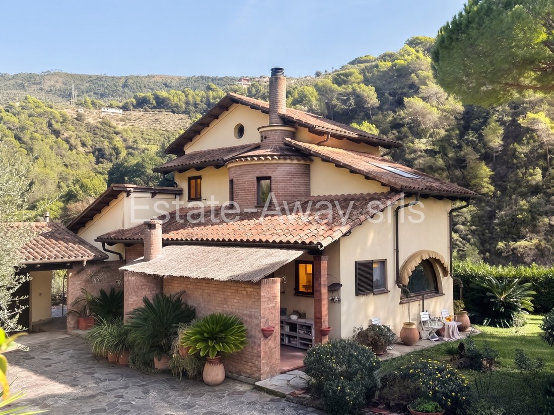 House in Soldano, Liguria, Italy 1 - 19166105
