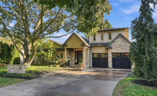 House in St. Catharines, Ontario, Canada 1