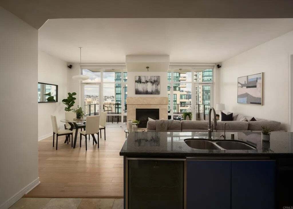 Condo in San Diego, California, United States 2 - 19155327