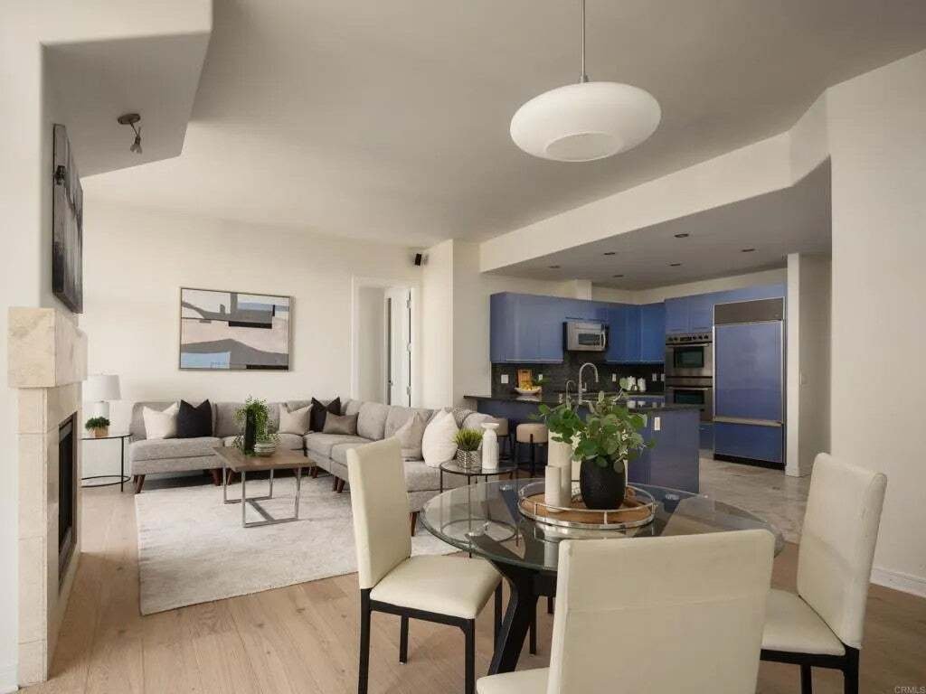 Condo in San Diego, California, United States 4 - 19155327