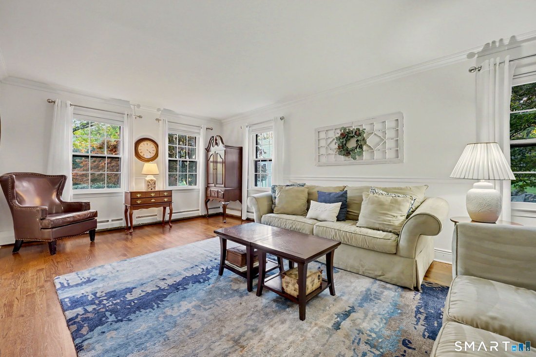 House in Trumbull, Connecticut, United States 4 - 19166163