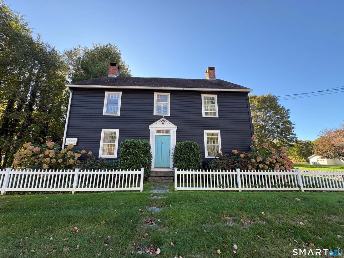House in Guilford, Connecticut, United States 2 - 19166154
