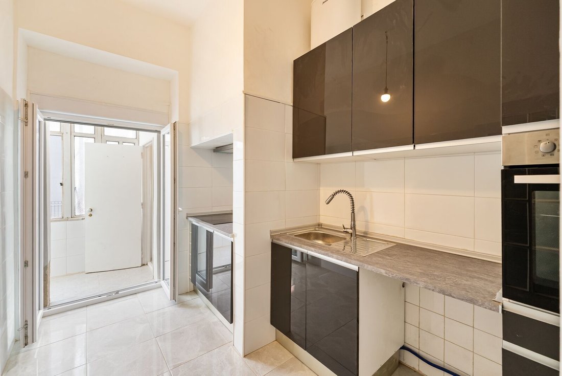 Apartment in Arroios, Lisbon, Portugal 1 - 19158987