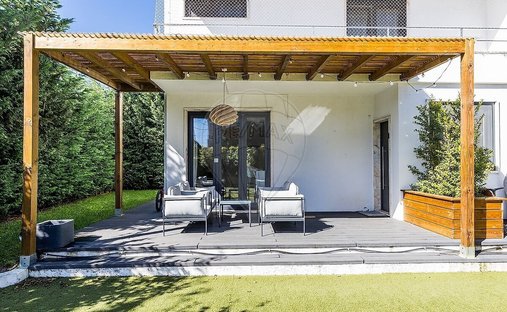 Haus in Algueirao-Mem Martins, Lissabon, Portugal 1