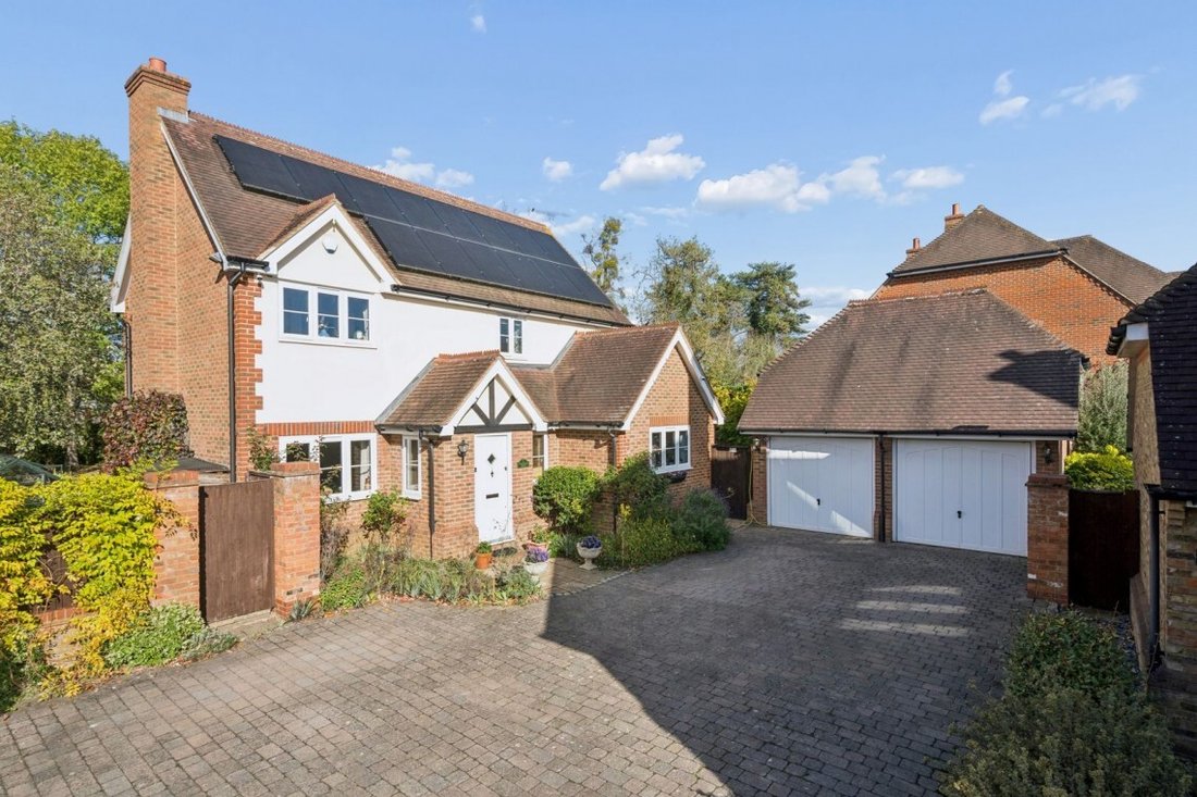 Casa a Farnham Royal, Inghilterra 1 - 19166763