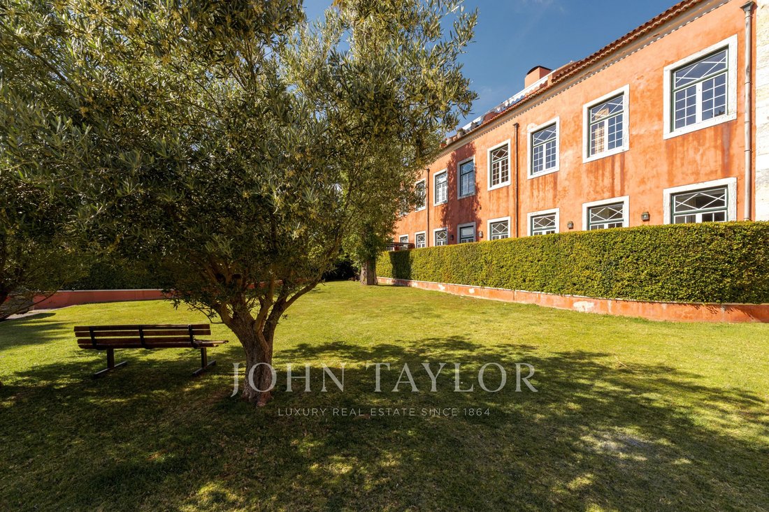 Apartment in Misericordia, Lisbon, Portugal 2 - 19166997