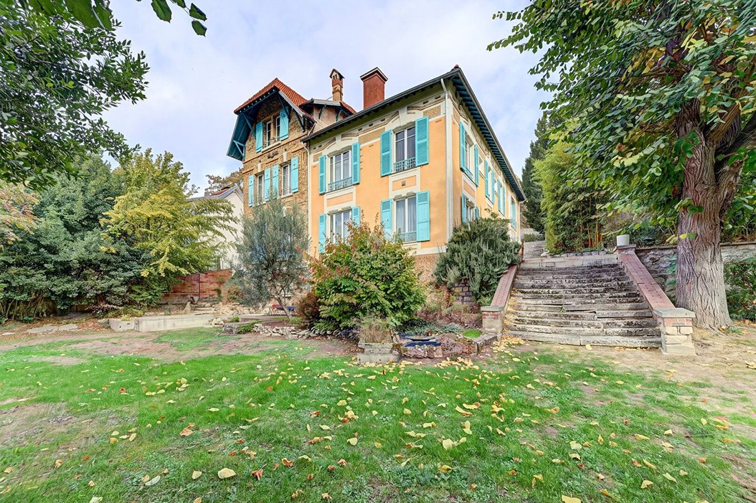 House in Forêt, Saint-Germain-en-Laye, France 1 - 19167053