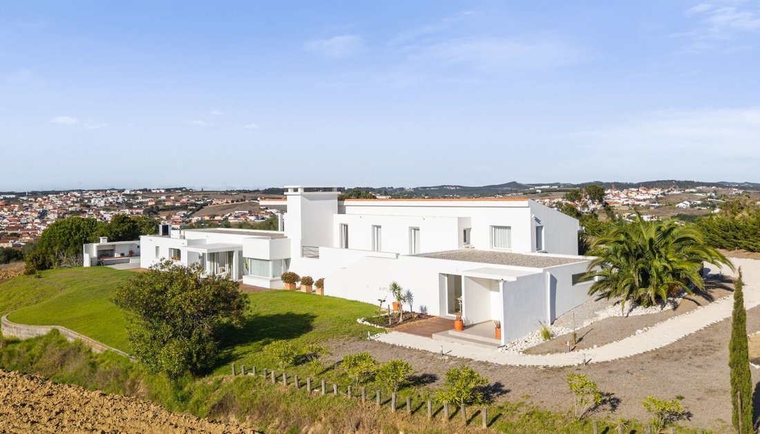 Villa in Ponte do Rol, Lissabon, Portugal 1 - 19167450