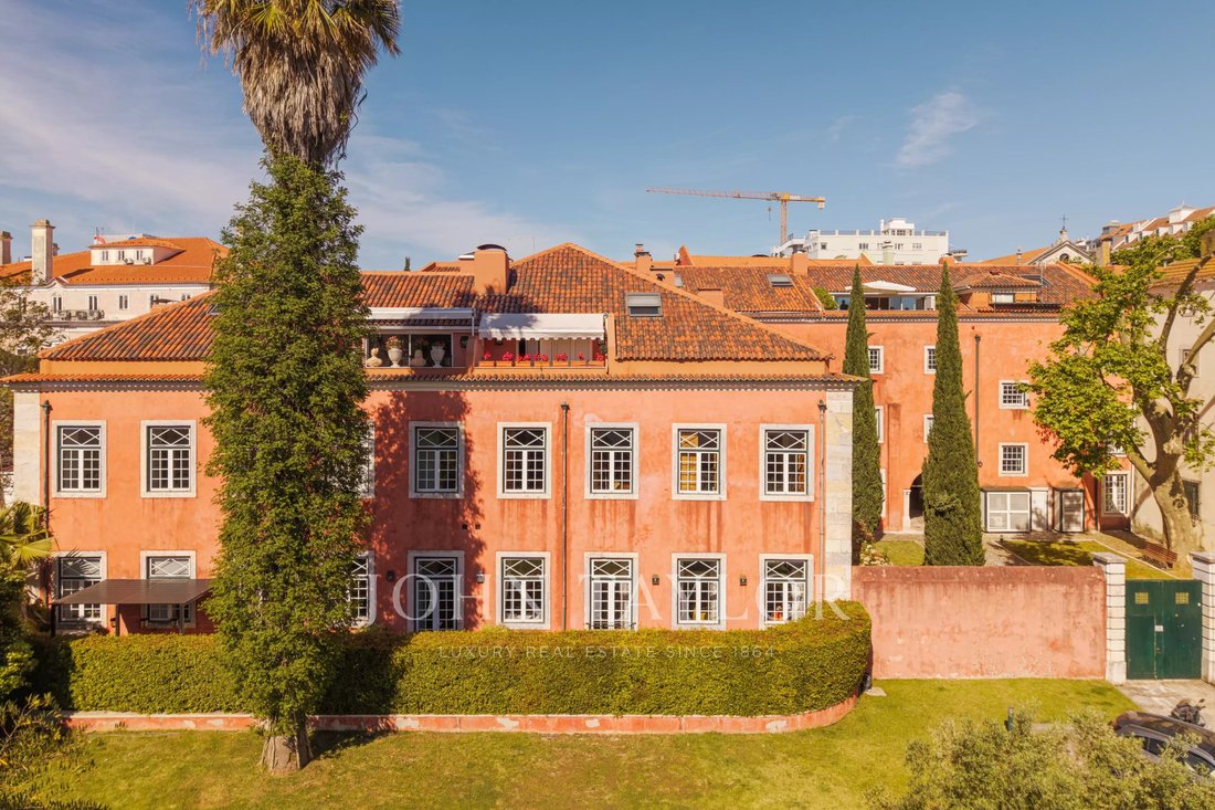 Apartment in Misericordia, Lisbon, Portugal 1 - 19166997