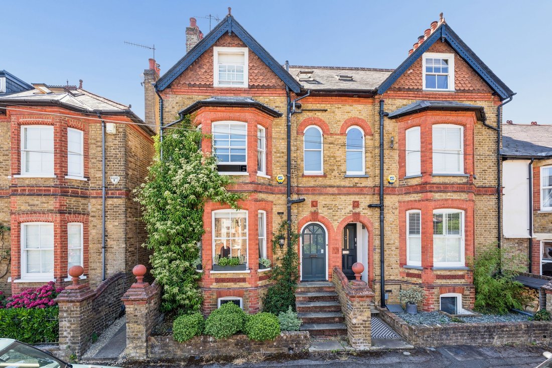 House in Berkhamsted, England 1 - 19166894