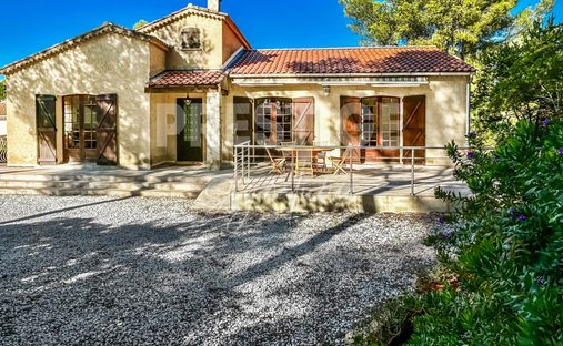 Maison à Nord, Sanary-sur-Mer, France 1