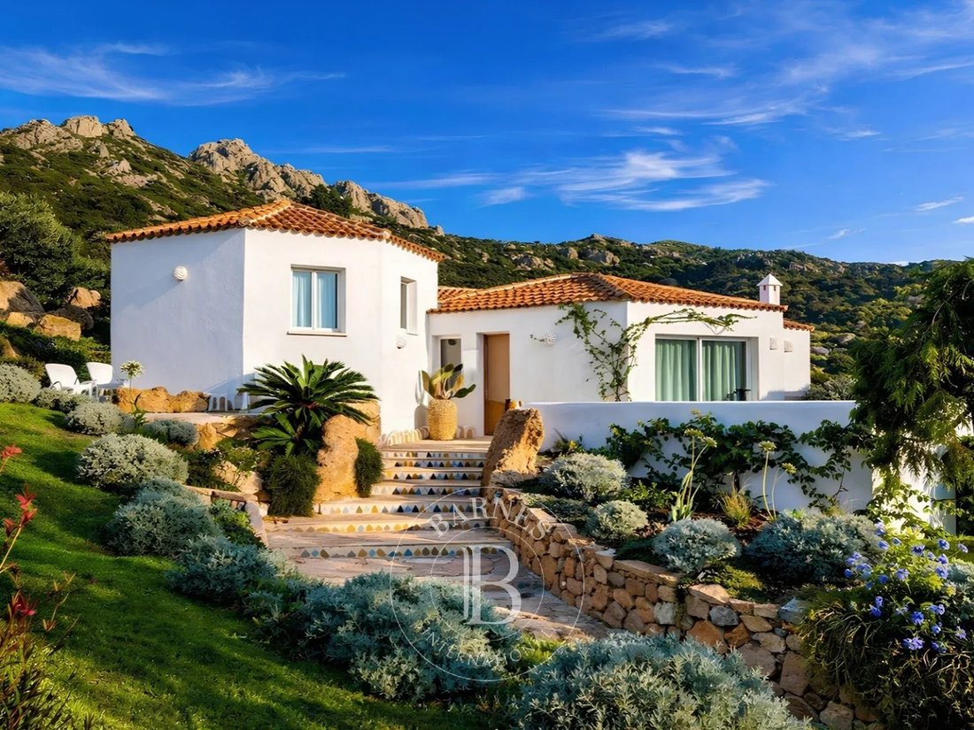 Villa in Marina di Porto Cervo, Porto Cervo, Italy 1 - 19167014
