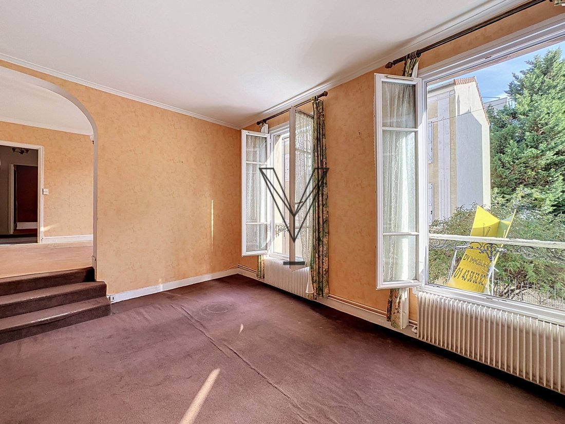 Apartment in Arrondissement of Bobigny, Ile-de-France, France 2 - 19166961
