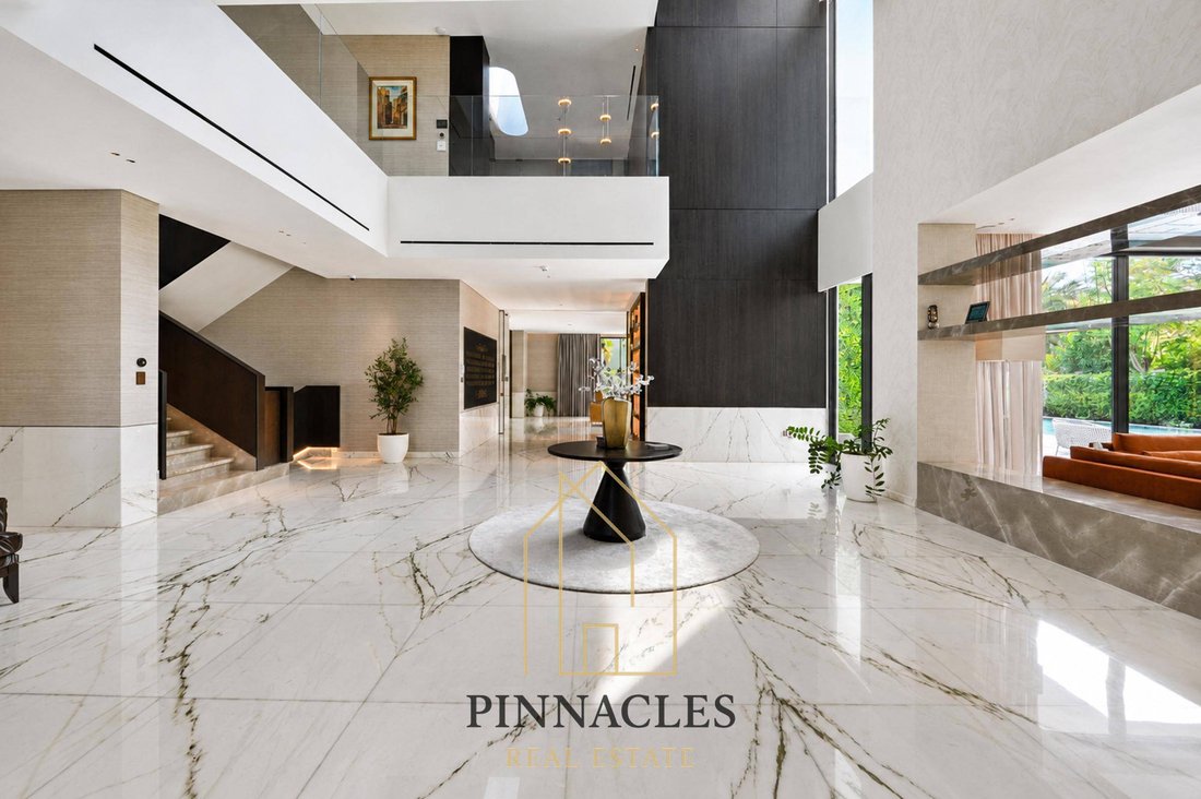 Villa en Emirates Hills, Dubái, Emiratos Árabes Unidos 2 - 19166805