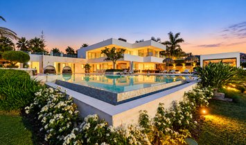 Villa in Marbella, Andalusien, Spanien 1