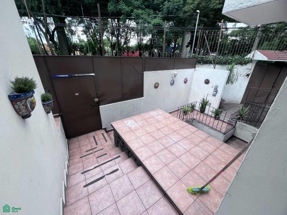 House in Santa Catarina Yecahuitzotl, Mexico City, Mexico 2 - 19155123