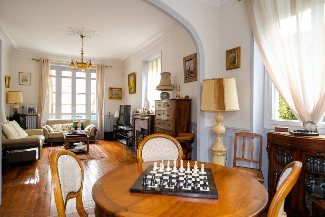 House in Senlis, Hauts-de-France, France 2 - 19167067