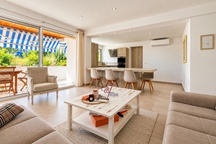Apartment in Peripherie, Cassis, France 1 - 19167030