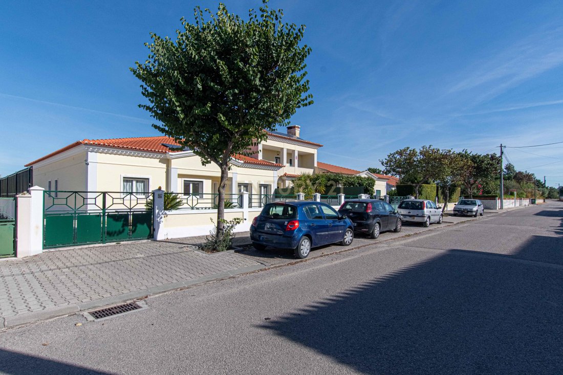 Villa in Azeitao (Sao Lourenco e Sao Simao), Setubal, Portugal 3 - 19167044