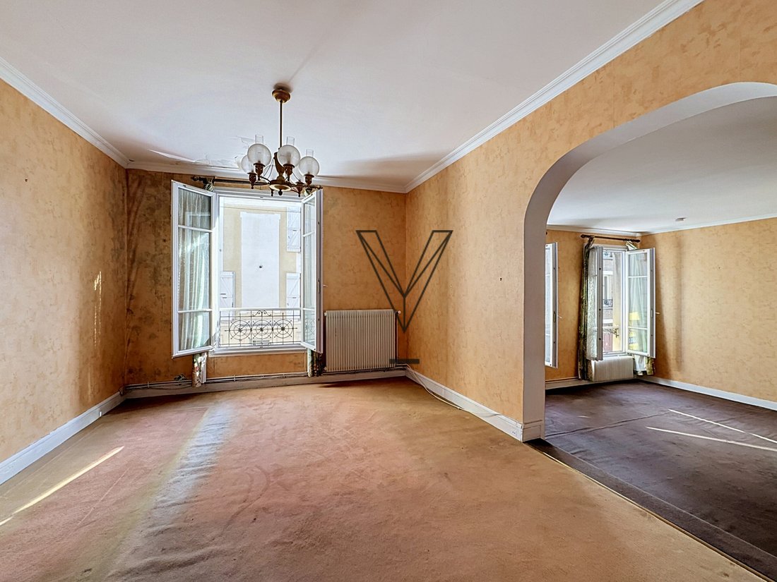 Apartment in Arrondissement of Bobigny, Ile-de-France, France 4 - 19166961