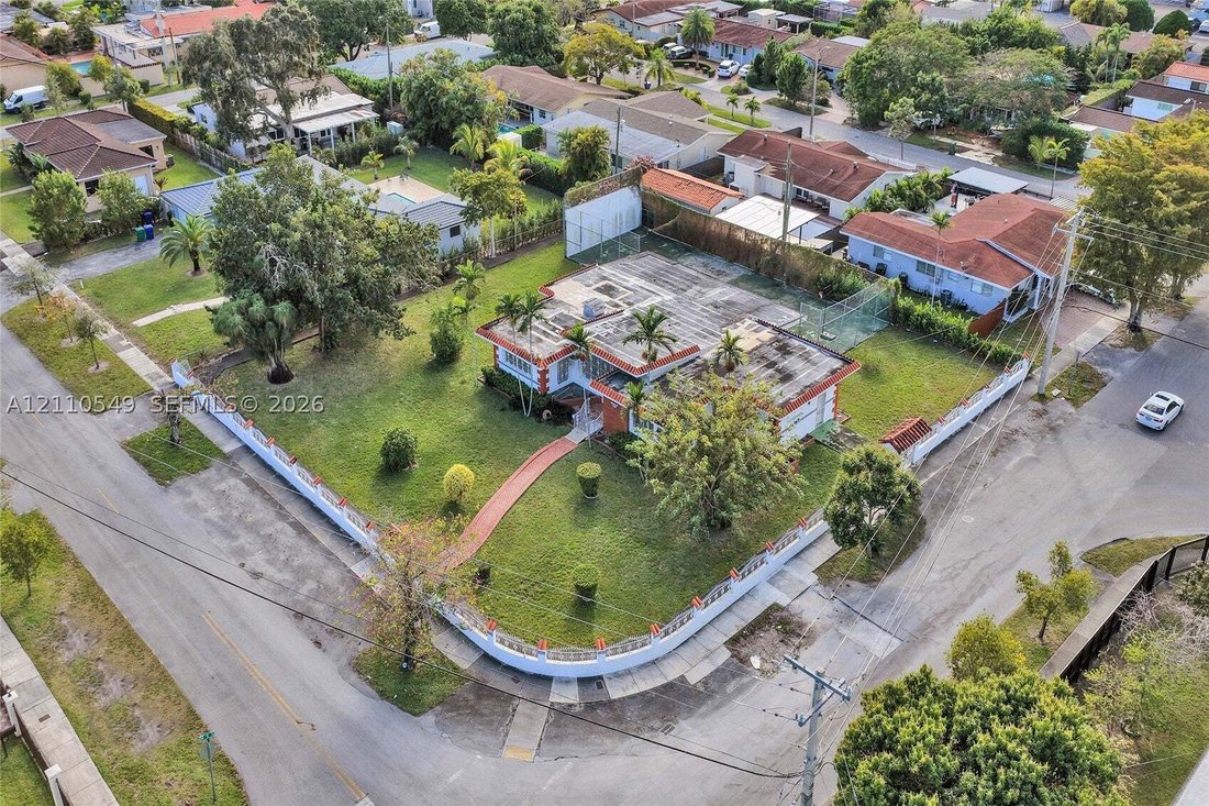 Casa a Coral Gables, Florida, Stati Uniti 4 - 19166705