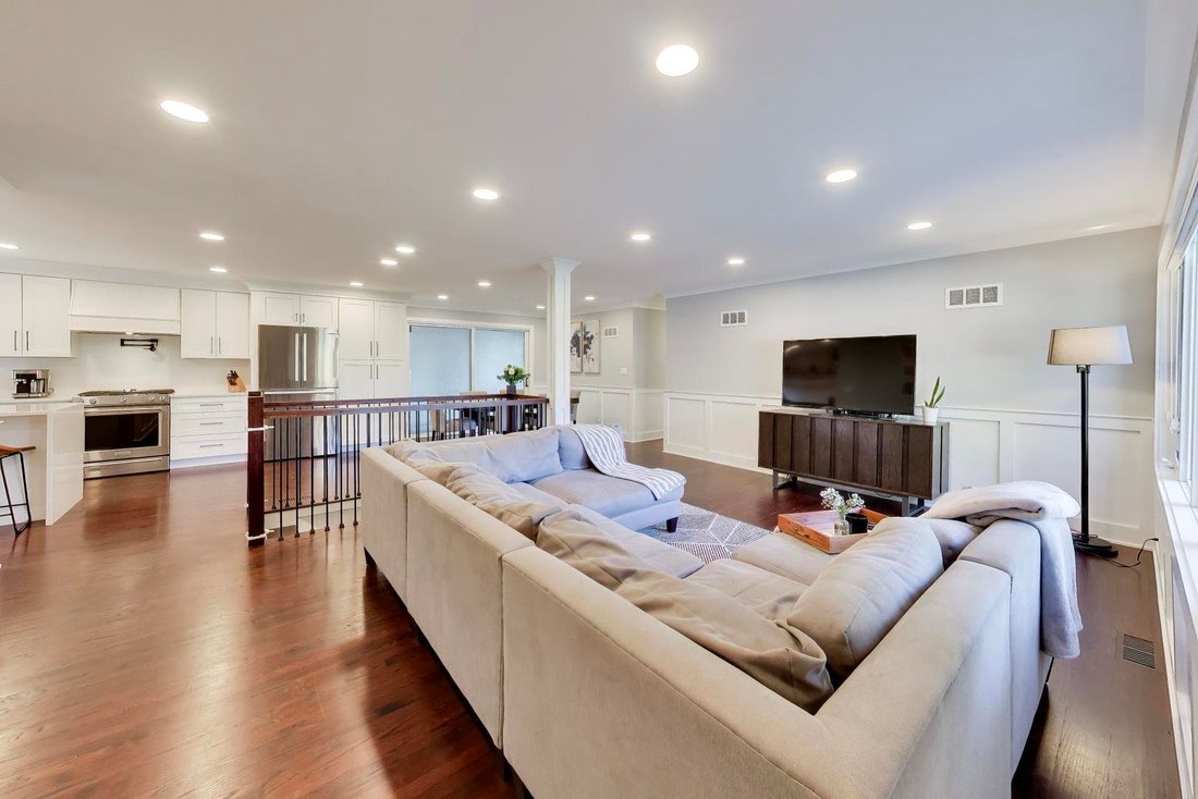 House in Mount Prospect, Illinois, United States 5 - 19129345
