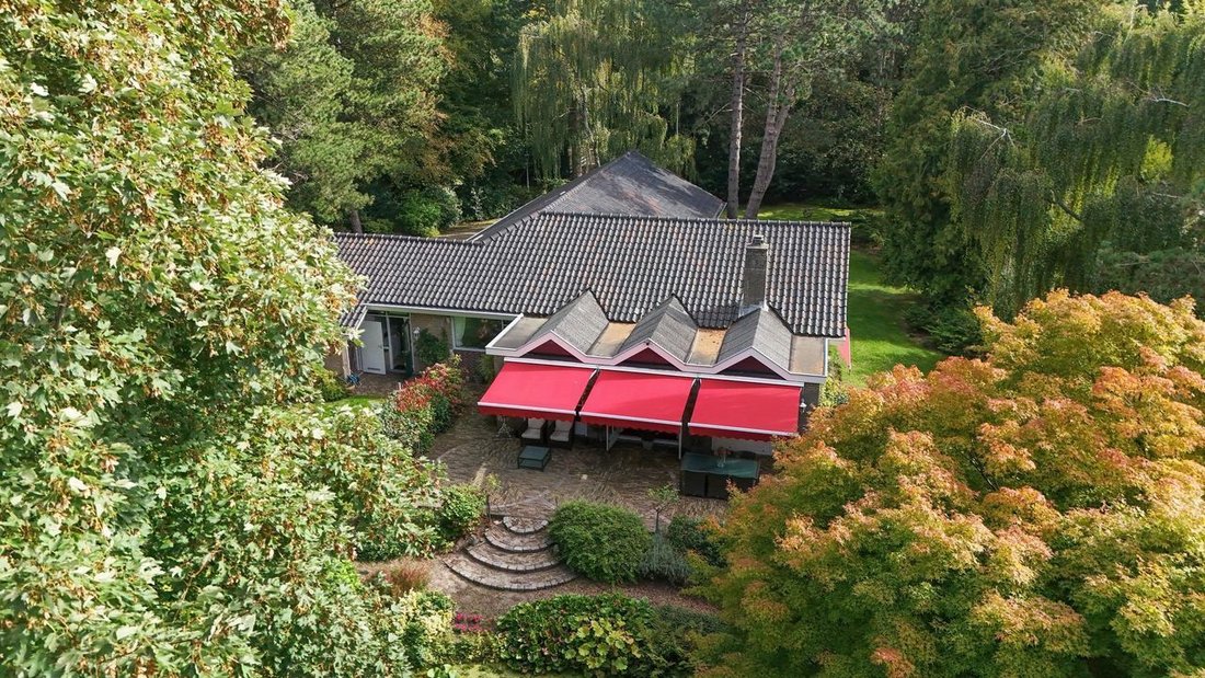 Villa in Warmond, South Holland, Netherlands 1 - 19168050