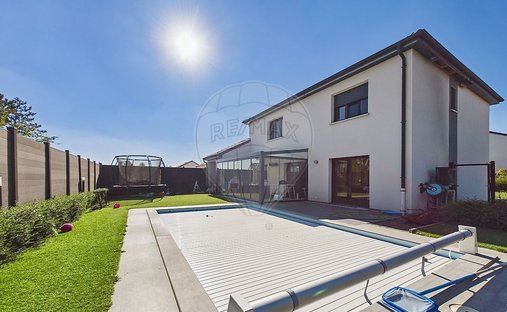 Haus in Nieder-Rentgen, Grand Est, Frankreich 1