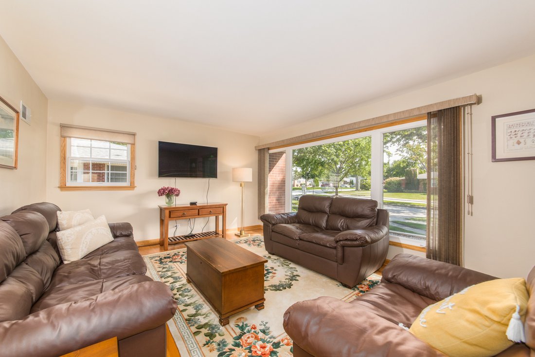 House in Mount Prospect, Illinois, United States 3 - 19167384